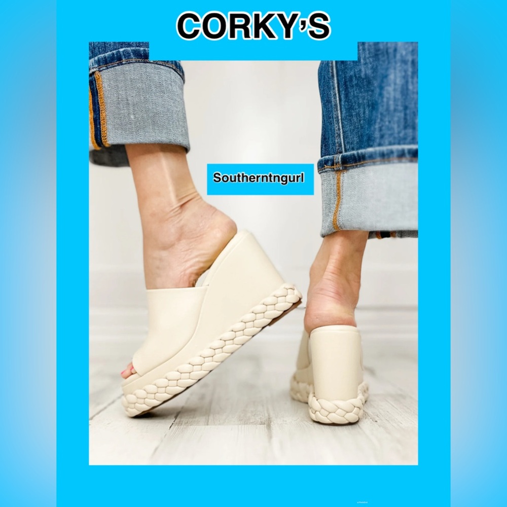 NWT CORKYS “ Resting Beach Face “ Wedge Platform Sandals Platforms Wedges - Picture 14 of 15